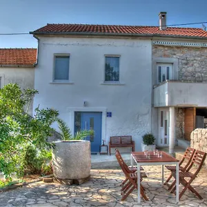  Apartment Harmonija